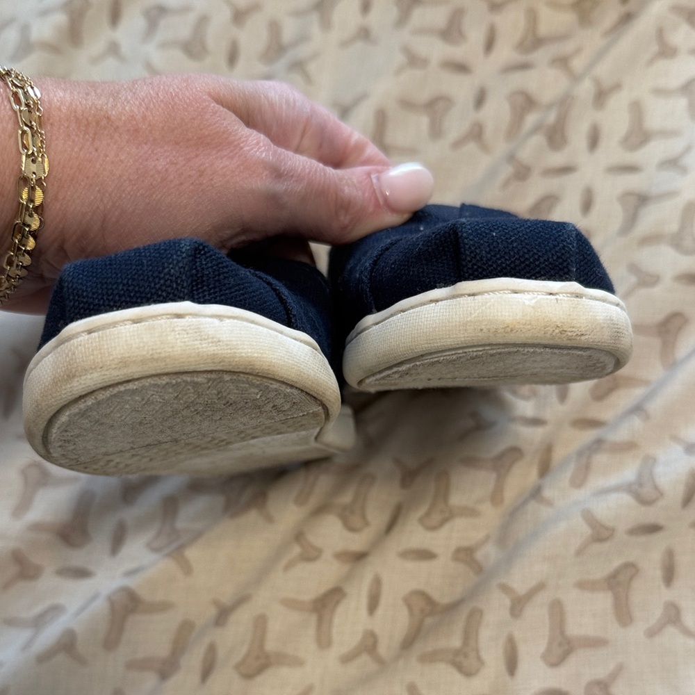 TOMS Kids Dark Blue Moccasins - Picture 5 of 5